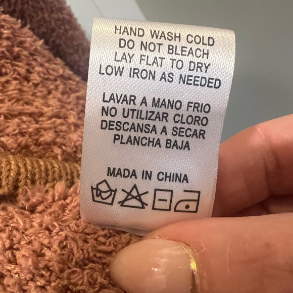 Be Cool Women’s Open Sweater - Picture 7 of 7